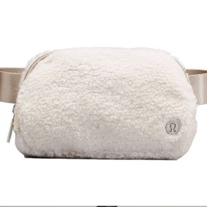 Lululemon Fleece Belt bag 1L